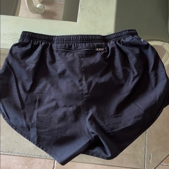 Nike Dri-Fit Running Shorts (Size Small) - Picture 2 of 3